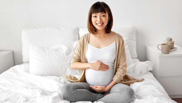 妊娠初期の症状と過ごし方。つわり・眠気・不安……その体の変化を正しく知ろう